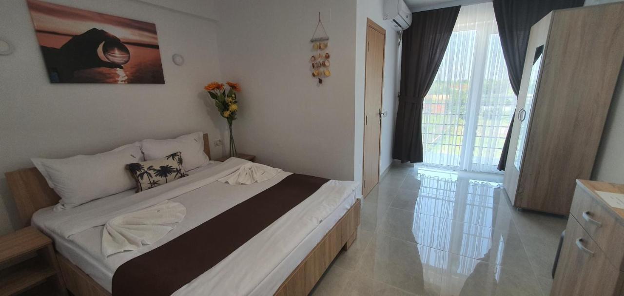 Hotel Ema Vama Veche Exteriér fotografie
